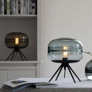 Moderne glazen tafellamp